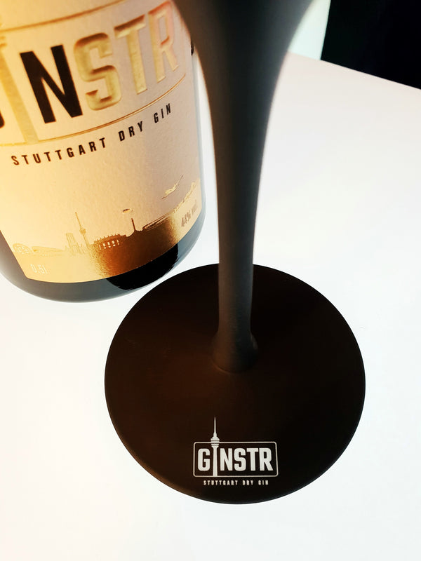 Sechs original GINSTR Cocktailgläser (5+1 Aktion)